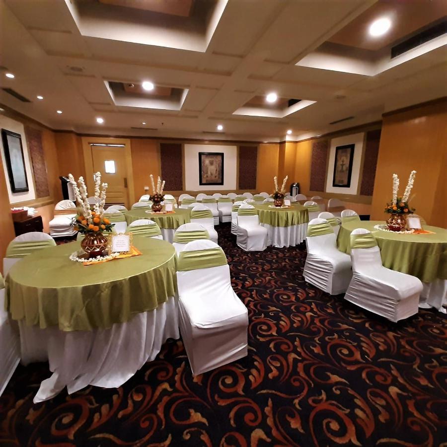 Park Prime Hotel Jaipur Bagian luar foto